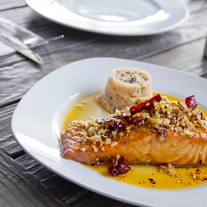 Pavé de Saumon Frais et son Riz Safrané