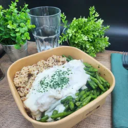 Filet de Daurade Sauce Citron Poêlée de brocolis Ecrasé de Pomme de terre