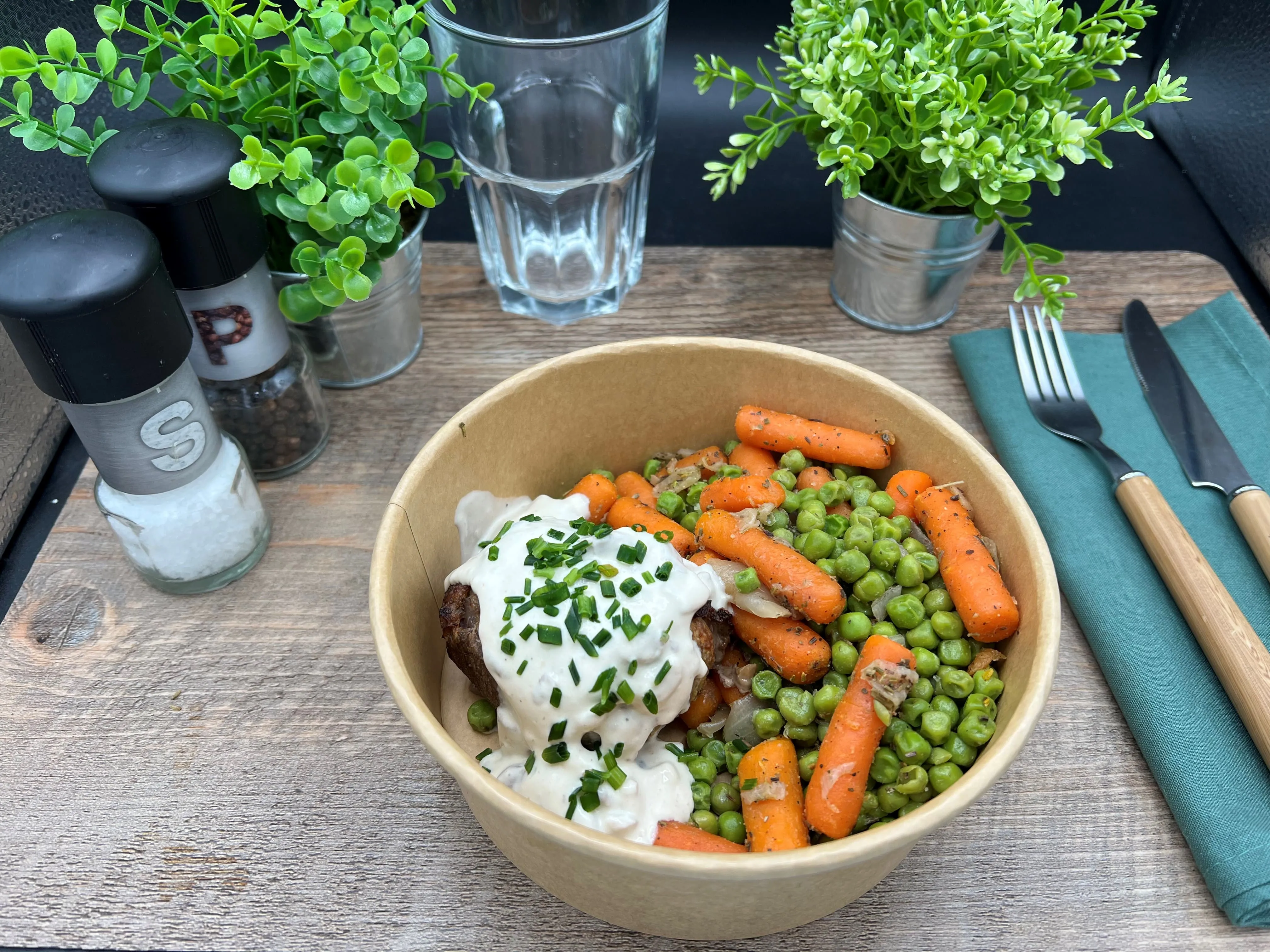 Paupiette de Veau Champignon Petit Pois Carottes aux Oignons